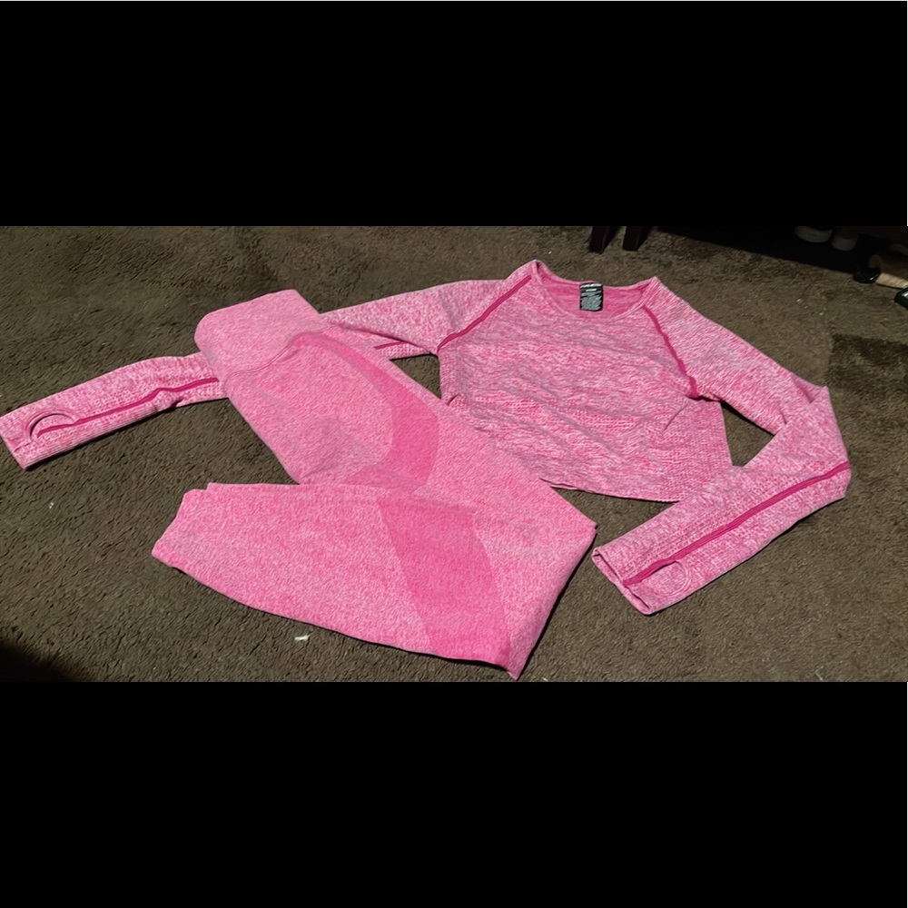 PINK ACTIVE WEAR Victoria secret gym set size M
